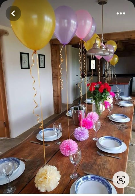 Tissue Paper Pompoms, Party Centrepiece, Christening Balloons, Birthday Table Decorations, Table Centerpiece Decorations, Balloon Weights, Baby Shower Table, Fiesta Baby Shower, Balloon Centerpieces