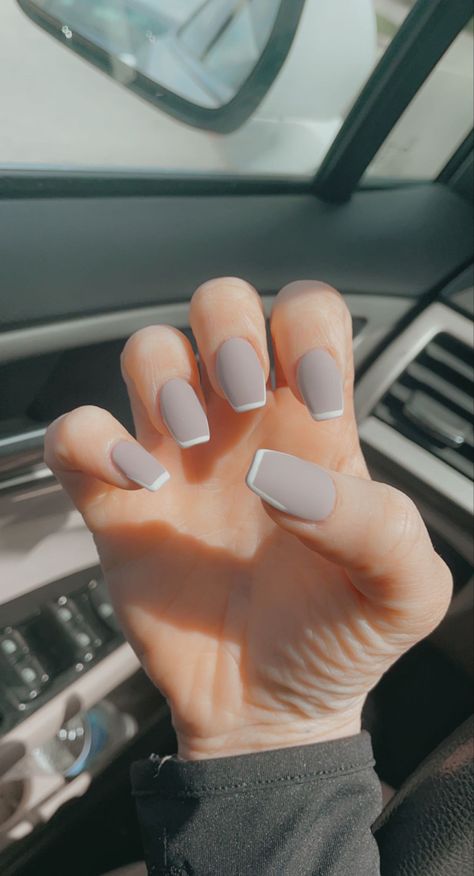 Off White Nails Matte, White Matte Nails With Glossy Tips, White Matte Acrylic Nails Almond, Grey And White Nail Designs Simple, Gray White Nail Designs, Matte Simple Nails, Grey Nails White Tips, Grey Nails With White Tips, White And Grey Nails Acrylic