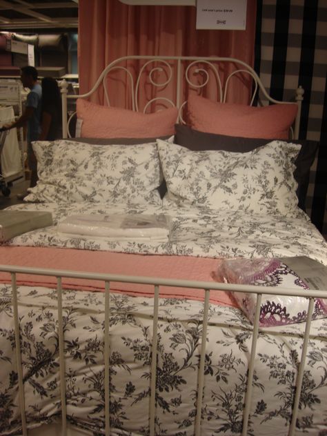 I like the pink accents: IKEA Alvine Kvist bedding Ikea Alvine Kvist Bedding, Ikea Leirvik, Ikea Bedding, Cama Ikea, Ikea Shopping, Bed Cover Design, Dorm Inspo, Ikea Bed, Bedrooms Ideas