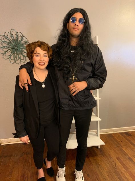 #halloween #costume #sharonosbourne #ozzyosbourne #ideas #halloweenparty Ozzy Osbourne Costume Halloween, Sharon Osbourne Costume, Ozzy Osbourne Costume, Sharon And Ozzy, Ozzy And Sharon Osbourne, Ozzy And Sharon, Sharon Osbourne, Ozzy Osbourne, Halloween Costume