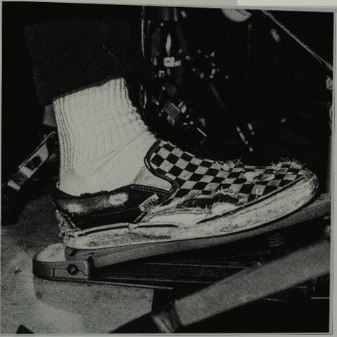 Checkered Vans Aesthetic, Slip On Vans Outfit, Vans Art, Vans Aesthetic, Checkerboard Vans, Leather Front Pocket Wallet, Slip On Vans, Shoes Aesthetic, Checkered Vans