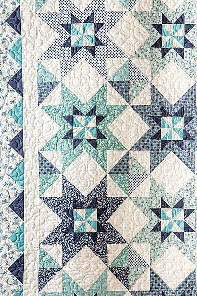 Teal Quilt, Quilting Digest, Set It Off, Scrappy Quilt Patterns, Straight Line Quilting, Quilt Of Valor, Country Quilts, Quilt Border, Pretty Quilt