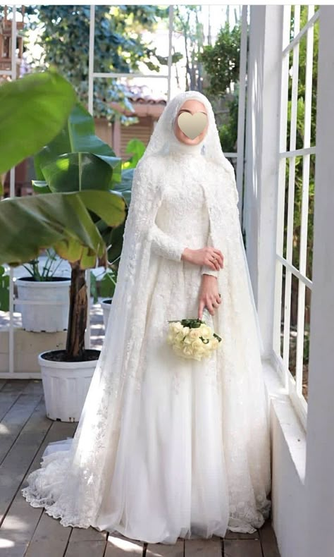 Wedding Islamic Dress, Modest Gowns Evening Classy, Nikkah Abaya, Nikkah Ideas, Wedding Hijab Styles, Muslim Wedding Gown, Muslimah Wedding Dress, Muslimah Wedding, Big Wedding Dresses