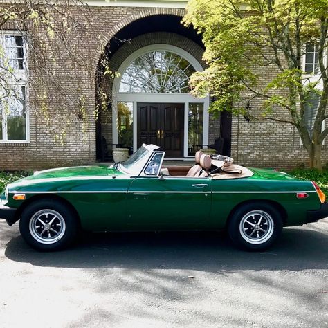 This is the quintessential British roadster. Green Convertible, Collector Cars For Sale, Mg Mgb, British Car, Delray Beach, British Cars, Green Paint, Collector Cars, New Top