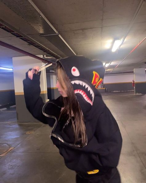 Bape Shark Hoodie, Bape Hoodie, Shark Hoodie, Beautiful Photoshoot Ideas, Swag Girl Style, Fire Fits, Trendy Fashion Outfits, Cute Poses For Pictures, How To Pose