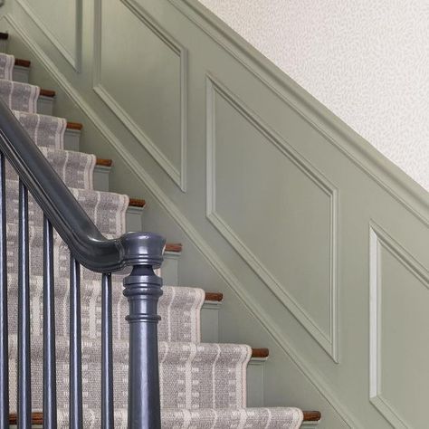 erin kestenbaum on Instagram: "After > Before 🪄 This @annieselke Tailor Stripe runner completely elevated our front hallway. I’m obsessed with how the stripe pulls your eye up the stairs and the wool feels so great underfoot. To say we’re smitten with this transformation would be an understatement. #gifted #partner #annieselke #dashandalbert" Green Bannister, Green Staircase, Erin Kestenbaum, Front Stairs, Front Hallway, Fixer Upper House, Upper House, Annie Selke, Home Stairs Design