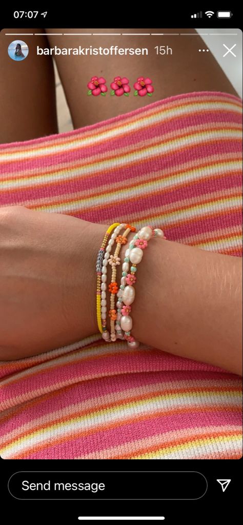 Beachy Anklets, Pearl Jewelery, Anklets Diy, Beachy Bracelets, Small Bead Bracelet, Beaded Braclets, Preppy Bracelets, Making Bracelets With Beads, Summer Anklets