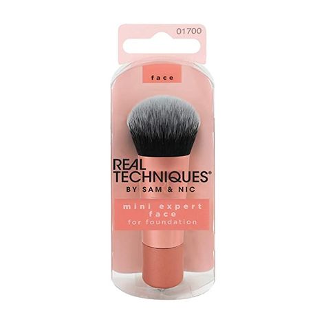 Amazon.com: Real Techniques Mini Travel Size Expert Face Makeup Brush for Foundation (Packaging and Handle Colour May Vary): Beauty Foundation Packaging, Brush For Foundation, Travel Size Makeup Brushes, Chocolate Eyeshadow Palette, Travel Size Makeup, Face Makeup Brush, Mini Makeup, Maybelline Super Stay, Real Techniques