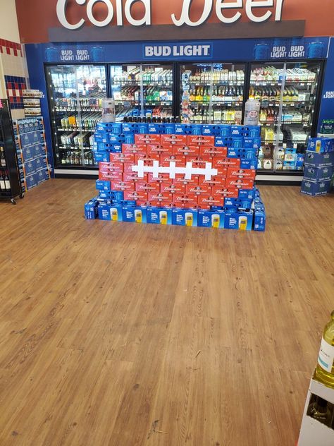 Liquor Display Ideas Retail, Liquor Store Display Ideas, Beer Display Ideas Retail, Beer Display Ideas, Michelob Ultra Beer, Brandy Drink, Christmas Store Displays, Beer Display, Football Displays