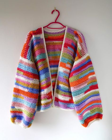 🌷💗🧶⭐️🌈 Knit Wardrobe, Realm Designs, Striped Crochet Sweater, Crochet Luxury, Multicolor Cardigan, Crochet Jumper, Crochet Wearables, Crochet Cardigans, Scrap Yarn