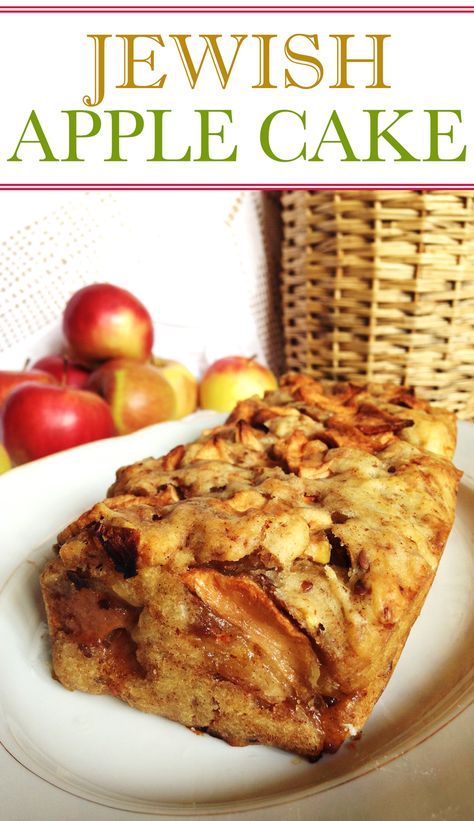 Jewish Apple Cake Recipe, Cake Recipe Healthy, Jewish Apple Cake, Apple Loaf Cake, Apple Loaf, Jewish Cuisine, Apple Cake Recipe, Holiday Baking Recipes, Apple Cake Recipes