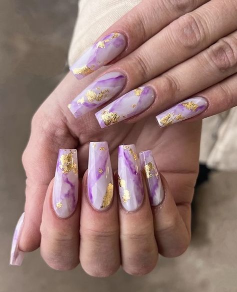 Nails Marble Purple, Coffin Acrylic Nails Marble, Purple Gold Marble Nails, Light Purple Marble Nails, Foil Marble Nails, Marble Purple Nails, Marble Glitter Nails, Glitter Marble Nails, Y2k Inspired Nails