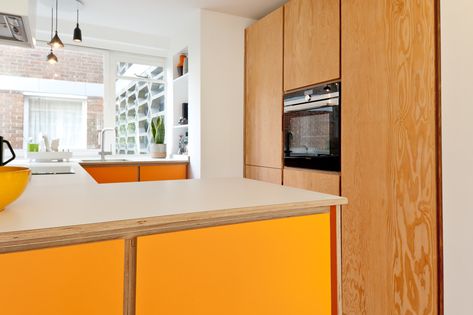 Orange and Douglas Fir plywood kitchen Formica Kitchen, Kitchen Workshop, Plywood Kitchen, Laminate Kitchen, Orange Kitchen, Kitchen Gallery, Orange Design, Kitchen Units, Kitchen Colors