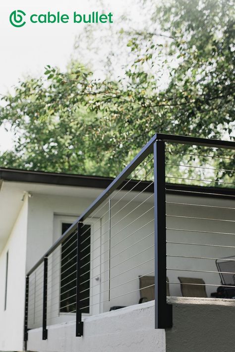 Metal Wire Deck Railing, Black Wire Railing Deck, Ballustrade Metal Exterior, Minimalist Deck Railing, Ballistrades Ideas Outdoor, Metal Railing Deck, Modern Metal Railing Exterior, Black Railing Balcony, Steel Cable Deck Railing