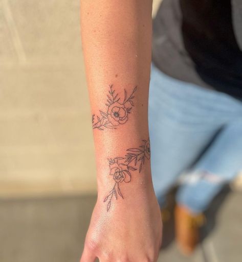 vibe tattoo utah on Instagram: “custom wrist wrap 🌿 love how it turned out !! • • • #utahtattooartist #finelinetattooartist #finelinetattoos #womenstattoos…” Wrap Around Wrist Tattoos, Underarm Tattoo, Wrap Around Tattoo, Wrap Tattoo, Wrist Wrap, Fine Line Tattoos, Piercing Tattoo, Wrist Tattoos, New Tattoos