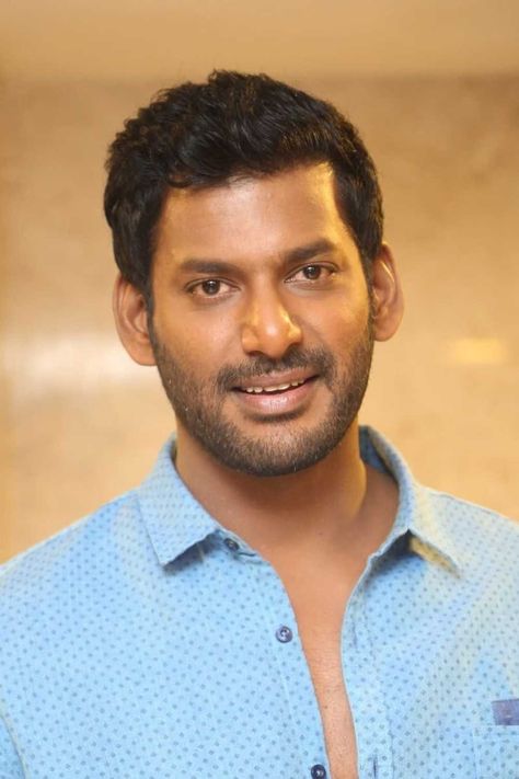 Vishal Actor, Actor Vishal, Kerala Jewellery, Tamil Actors, Mani Ratnam, Vintage Paper Background, New Photos Hd, Frame Gallery, Photo Frame Gallery