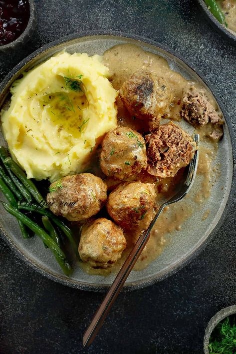 Swedish Meatballs Crockpot, Meatballs Crockpot, Meatball Recipes Crockpot, Con Carne Recipe, Crock Pot Meatballs, Homemade Meatballs, Swedish Meatballs, Homemade Taco Seasoning, Healthy Crockpot Recipes