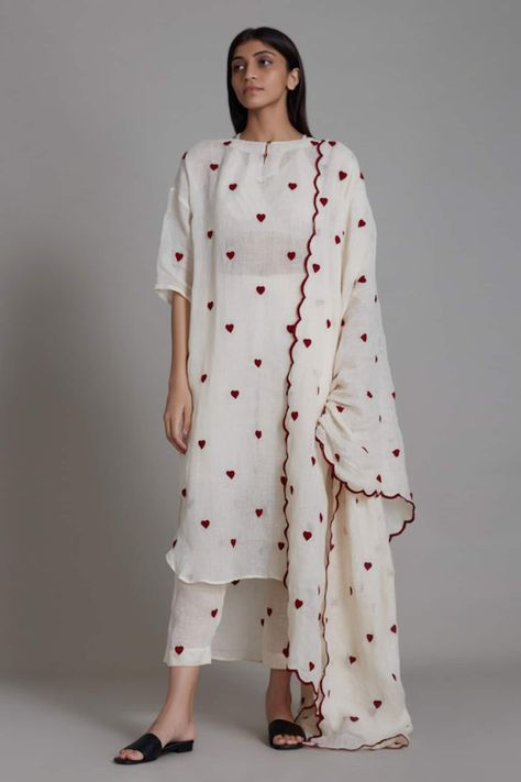 Buy Off White Pure Linen Embroidered Heart Motif Straight Trump Card Kurta Set For Women by MATI Online at Aza Fashions. Scallop Embroidery, Card Counter, Apple Cut, Potli Bag, White Kurta, Cotton Bralette, Heart Motif, Eco Friendly Clothing, Embroidered Heart