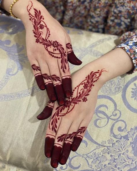 Inai Kahwin Simple, Henna Tunang Simple, Simple Henna Wedding, Inai Pengantin Simple Merah, Simple Wedding Henna Designs, Henna Wedding Maroon, Henna Wedding Designs, Henna Wedding Simple, Henna Bridal Designs