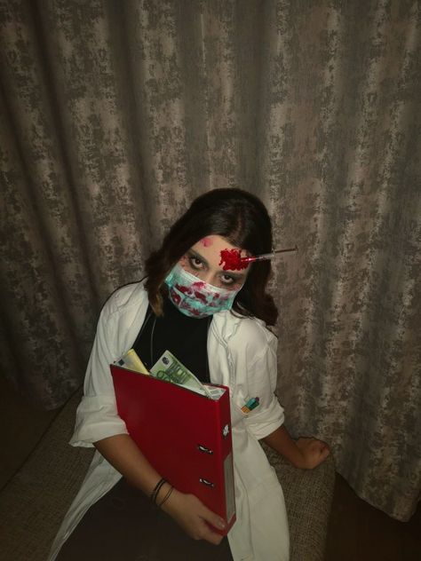 Nurses Halloween Costumes, Haunted Asylum Costume Ideas, Scary Patient Costume, Hospital Costume Ideas, Asylum Patient Costume, Creepy Nurse Costume, Nurse Custome Halloween, Scary Doctor Costume, Patient Halloween Costume