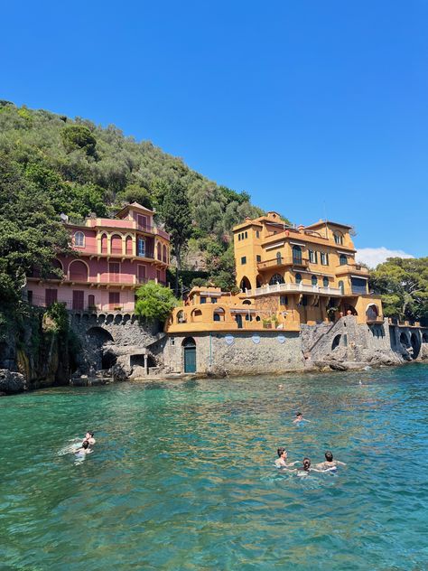 Florence Italy Beach, Portofino Beach, Tuscany Beach, Beautiful Nature Aesthetic, Italian Beach House, Tuscany Beaches, Tuscany Aesthetic, Tuscany Landscape, Italian Beaches