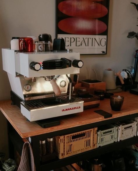 Espresso Machine Set Up, Breville Espresso Machine Station, Espresso Bar Setup, Espresso Machine Station, Espresso Machine Aesthetic, Home Espresso Bar, Barista Setup, Machine Aesthetic, Coffee Setup