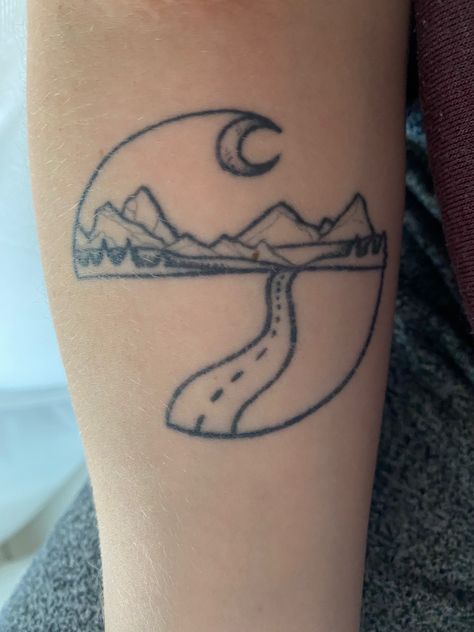 #roadtriptattoo #mountaintattoo #minimaliattattoo Rivers And Roads Tattoo, Road Trip Tattoo, Roadtrip Tattoo, Panama Tattoo, Road Tattoo, Trip Tattoo, Rivers And Roads, Mountain Tattoo, Mini Drawings