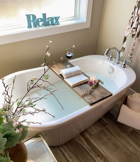 Master Bath Staging Ideas, Garden Tub Decor Master Bath Bathroom, Bathroom Tub Tray Decor, Bathroom Decor Garden Tub, Bathroom Garden Tub Decor Ideas, Bathroom Window Decor Over Tub, Relaxing Tub Decor, Tub Decor, Soaker Tub Decor