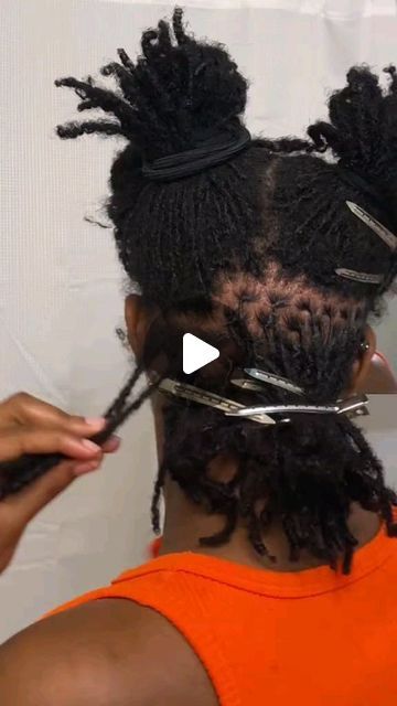 Legacy On Loc on Instagram: "A neat tutorial from @queentyquana 🙌🏿🔥🙌🏿🔥🙌🏿 How are you all styling your hair for the upcoming week? . . . . . . #loctutorial #locretwist #locmaintenance #loctwist #loccare #loccaretips #microlocs #microlocsjourney #locappreciation #loc #locfamily #loccommunity #locnationnaturals #locgang #loccontentcreator #legacyonloc . . . . . I don't own rights to the music playing" Small Locks Hairstyles, Men Microlocs, Retwist Micro Locs, How To Do Micro Locs, Mirco Locs Hairstyles Short, How To Interlock Locs, Interlocking Locs Starter, Micro Locs On Short Hair, Grey Hair Locs