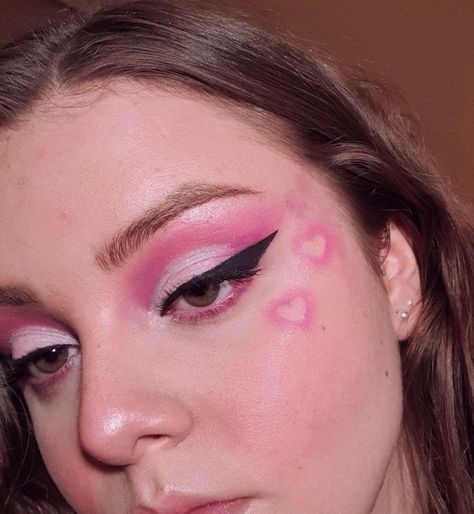 Makeup Hearts On Cheeks, Hot Pink Makeup Aesthetic, Heart Blush Makeup Look, Blush Hearts Makeup, Valentine Heart Makeup, Pink Makeup Looks Hearts, Pink Makeup Valentines Day, Cute Heart Makeup Looks, Heart Pink Makeup