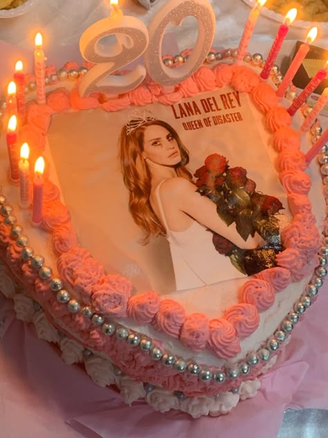 lana del rey birthday cake pink Lana Del Cake, Lana Del Rey Heart Cake, Lana Del Rey Cake Aesthetic, Lana Birthday Cake, Lana Del Rey Cake Birthday Ideas, Lana Del Rey Theme Party, Lana Del Rey Cake Birthday, Lana Del Rey Birthday Cake, Ldr Birthday