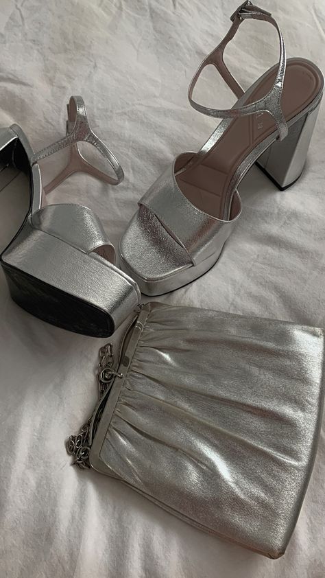 Zara silver accessories silver purse platform heels fashion women’s fashion high fashion Silver Shoes For Prom, Silver High Heels For Prom, Platform Heels Outfit, Heels For Prom, Shoes For Prom, Gatsby Party Outfit, Prom Shoes Silver, Silver Platform Heels, High Heels For Prom