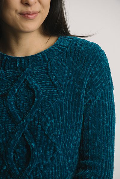 Junie Chenille Sweater - I Like Knitting Ladies Sweaters Patterns, Crochet Scarf Tutorial, Pullover Sweaters Pattern, Ladies Cardigan Knitting Patterns, Velvet Knit, Handmade Cardigan, Classy Yet Trendy, Womens Knitting Patterns, Knitting Patterns Free Sweater