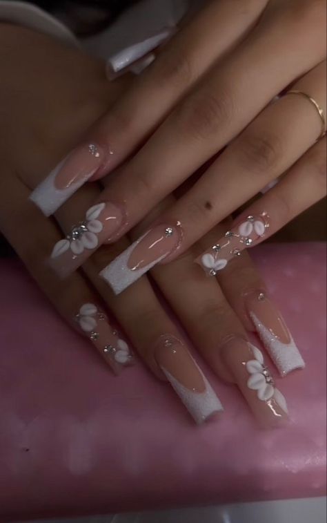 White Glitter French Tip, French Tip With Gems, Acrylic Nails 3d, Glitter French Tip, Quinceanera Nails, Nails 3d, Colored Acrylic Nails, White Acrylic Nails, Girly Acrylic Nails