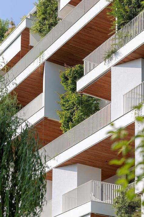 Apartment Rooftop, Stefano Boeri, Treviso Italy, One Level Homes, Concrete Retaining Walls, Green Facade, Block Of Flats, Abandoned Factory, Hotel Plan