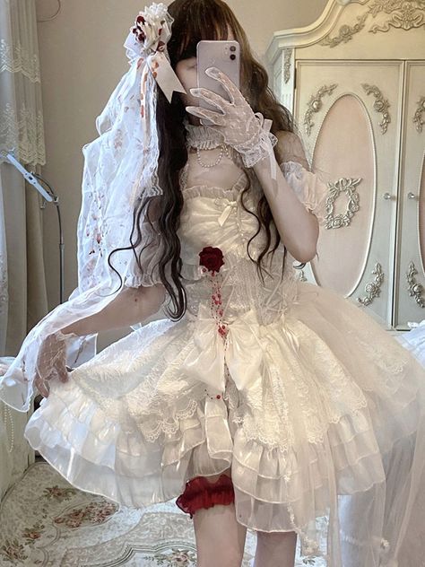 Princess Bride Costume, Dubai Kaftan Dress, Gothic Princess, White Goth, Halloween Party Dress, Bride Costume, Mid Calf Dresses, Rose Lace, Princess Bride