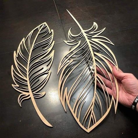 Feather Shapes, Laser Cut Wood Crafts, Large Feathers, Laser Art, Mosaic Decor, Wood Cut, Scroll Saw Patterns, Lasercut Design, Kirigami