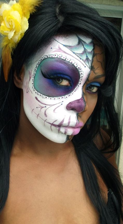 Sugar Skull Halloween Makeup Sugar Skull, Dead Makeup, Sugar Skull Makeup, Holiday Deco, Photos Of Eyes, Sugar Skull Art, Skull Makeup, Halloween Make Up, Wedding Tattoos