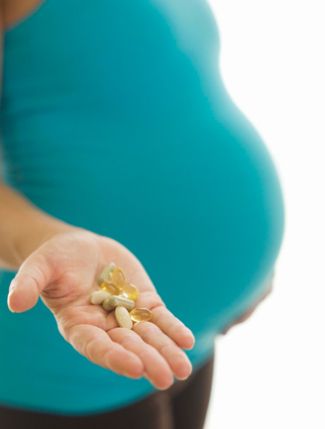 Is Zofran Safe for Pregnant Women? New Study Says... Pregnancy Vitamins, Best Prenatal Vitamins, Fertility Awareness, Pregnancy Information, Pregnancy Nutrition, Prenatal Care, Pregnancy Food, Prenatal Vitamins, Baby Advice