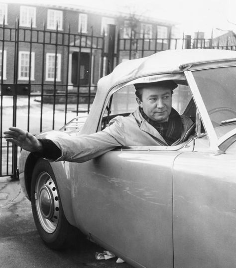 Peter Sallis, The Great Peter, Last Of Summer Wine, British Comedy Films, British Tv Comedies, British Sitcoms, James Herriot, Vintage Actors, Wallace And Gromit