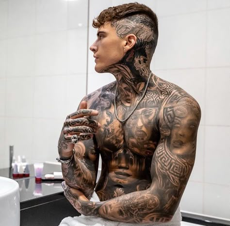 Men With Tattoos In Suits, Tattooed Male Models, Tattoed Guys, Mens Body Tattoos, Soldier Graphic, Ripped Body, Full Body Tattoo, Boy Face, Inked Men