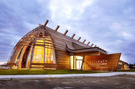 Beautiful LEED-seeking cultural institute in Quebec modeled after Cree Longhouses: http://inhabitat.com/gorgeous-wooden-aanischaaukamikw-cree-cultural-institute-is-modeled-after-traditional-longhouses-in-quebec/ Eco Architecture, Vernacular Architecture, American Architecture, Architectural Practice, Classic Architecture, Organic Architecture, Eco Design, Classical Architecture, Traditional Architecture