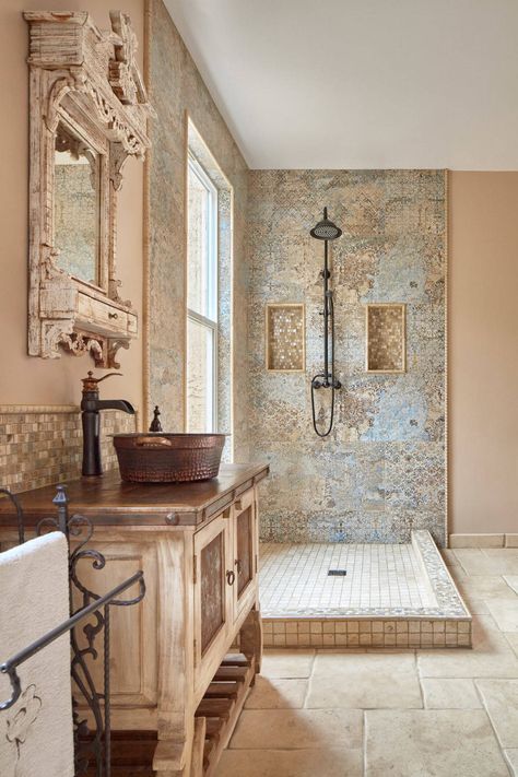 Blue Beige Bathroom Ideas, Bathroom Ideas Italian Style, European Spa Bathroom, Traditional Ensuite Bathroom Ideas, Modern Italian Bathroom, Tuscany Bathroom Ideas Tuscan Style, Italian Style Bathroom Ideas, Roman Bathroom Ideas, Small Mediterranean Bathroom