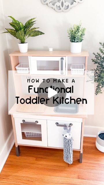 Jamie Robinson on Instagram: "I had wanted to make a functional kitchen for the toddlers a year ago, but just never got around to it. We finally completed it a week of two ago and I can honestly say I wish I’d have done it earlier. I was getting tired of lifting the kids to the kitchen sink to wash their hands. Now they can wash on their own (although we have to monitor the soap because they like A LOT of soap 😂)!  Comment LINK and I’ll send you the links to everything you need! (Also can be found in my bio too)   #functionalkitchen #playkitchen #ikeaplaykitchen #diyplaykitchen #ikeahack #diyplayideas #montessoriathome #montessori #childledlearning #childdevelopment #independent #independentchild #playhousediy #momsofig #dadsofinstagram" Play Kitchen Functional Sink, Play Kitchen Montessori, Play Kitchen In The Kitchen, Ikea Functional Play Kitchen, Kids Montessori Kitchen, Montessori Sink Diy, Kids Functional Kitchen, Montesorri Kitchen, Montessori Functional Kitchen