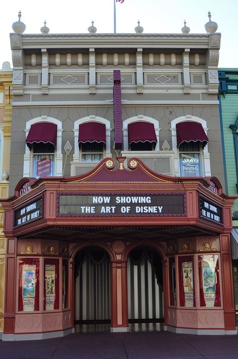 Disney Architecture, Building A Wooden House, Vintage Movie Theater, Disneyland Main Street, Gas Lamps, Disney House, Art Of Disney, Theatre Building, Theater Architecture