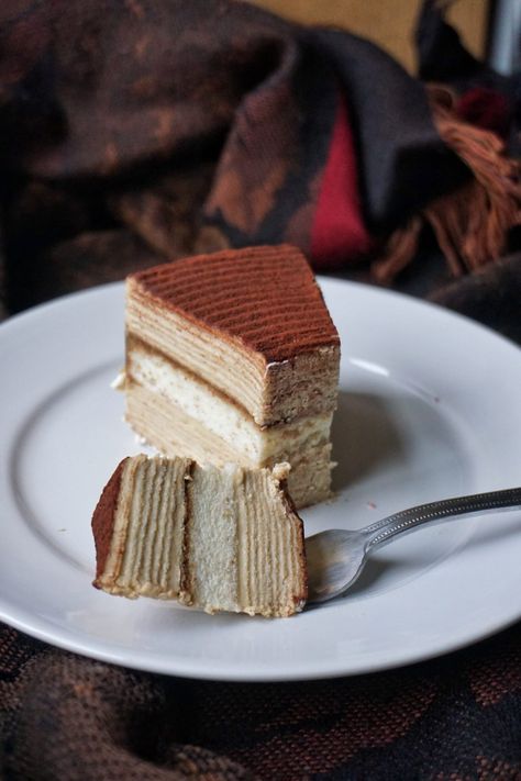 Crepe Cake Decoration, Tiramisu Crepe Cake, London Desserts, Soft Serve Ice Cream Recipes, Mille Crepe Cake, Burnt Basque Cheesecake, Crepe Cake Recipe, Basque Cheesecake, Crepe Cakes