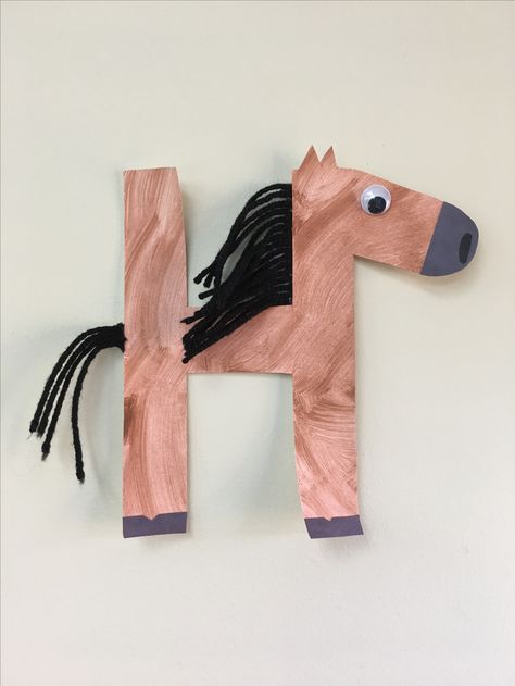 H is for horse Horse Crafts For Toddlers, Horse Craft Preschool, Horse Craft For Toddlers, H Is For Horse, Daycare Lesson Plans, Art Activities For Toddlers, Stick Crafts, Alphabet Crafts, Horse Crafts