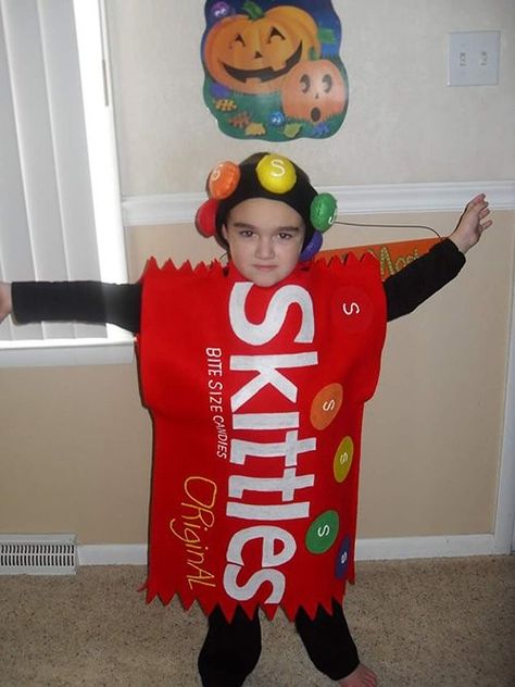 Skittle Costume, Candy Halloween Costumes, Boxing Halloween Costume, Halloween Food Crafts, Creative Halloween Costumes Diy, Candy Costumes, Halloween Costumes For 3, Clever Halloween Costumes, Games Diy