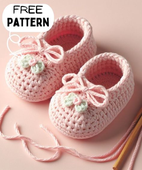 Crochet Child Slippers Pattern Crochet Kids Slippers Free Pattern, Baby Shoes Crochet Free Pattern, Crochet Dress For Kids, Crochet Baby Slippers, Crochet Baby Shoes Tutorial, Crochet Baby Shoes Free Pattern, Crochet Baby Booties Free Pattern, Shoes Tutorial, Slippers For Kids