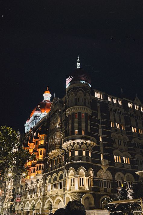 South Mumbai Aesthetic, Mumbai India Travel, Mumbai Night, Mumbai Trip, South Mumbai, Car Snap, Mumbai Travel, Instagram Design Creative, Mumbai City